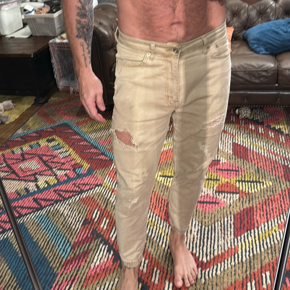 Men’s flat front distressed chinos 31 “ waist